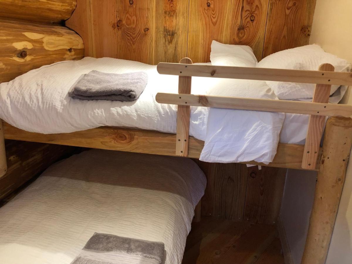 Coed Y Marchog Woodland Retreat Деревянный коттедж *