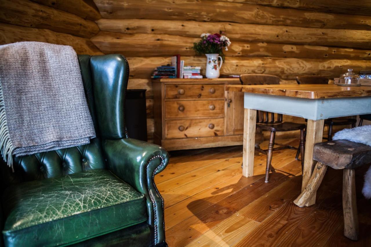 Деревянный коттедж Coed Y Marchog Woodland Retreat *